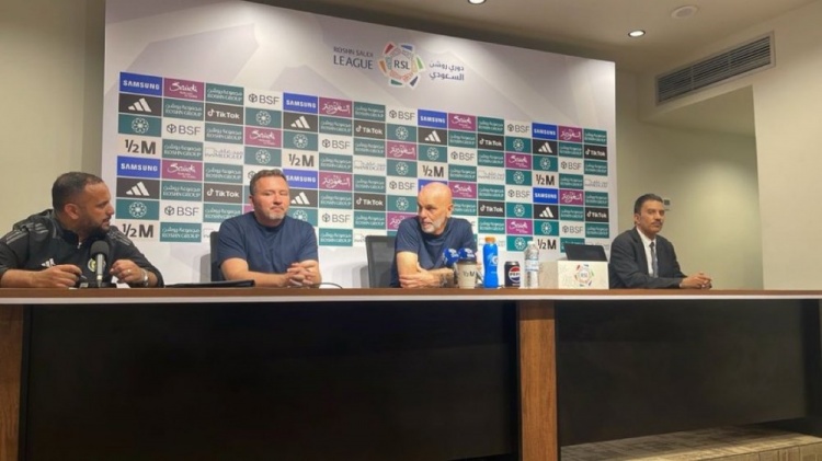  皮奧利：球隊(duì)并未因推遲開球而受影響，利雅得勝利配得上勝利