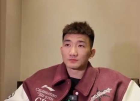  咋形容你和王博的關(guān)系？孫銘徽：像家人 他訓(xùn)練&生活中很照顧我們