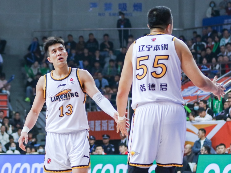  里程碑！韓德君8625分追平郭艾倫 并列遼籃隊(duì)史得分王