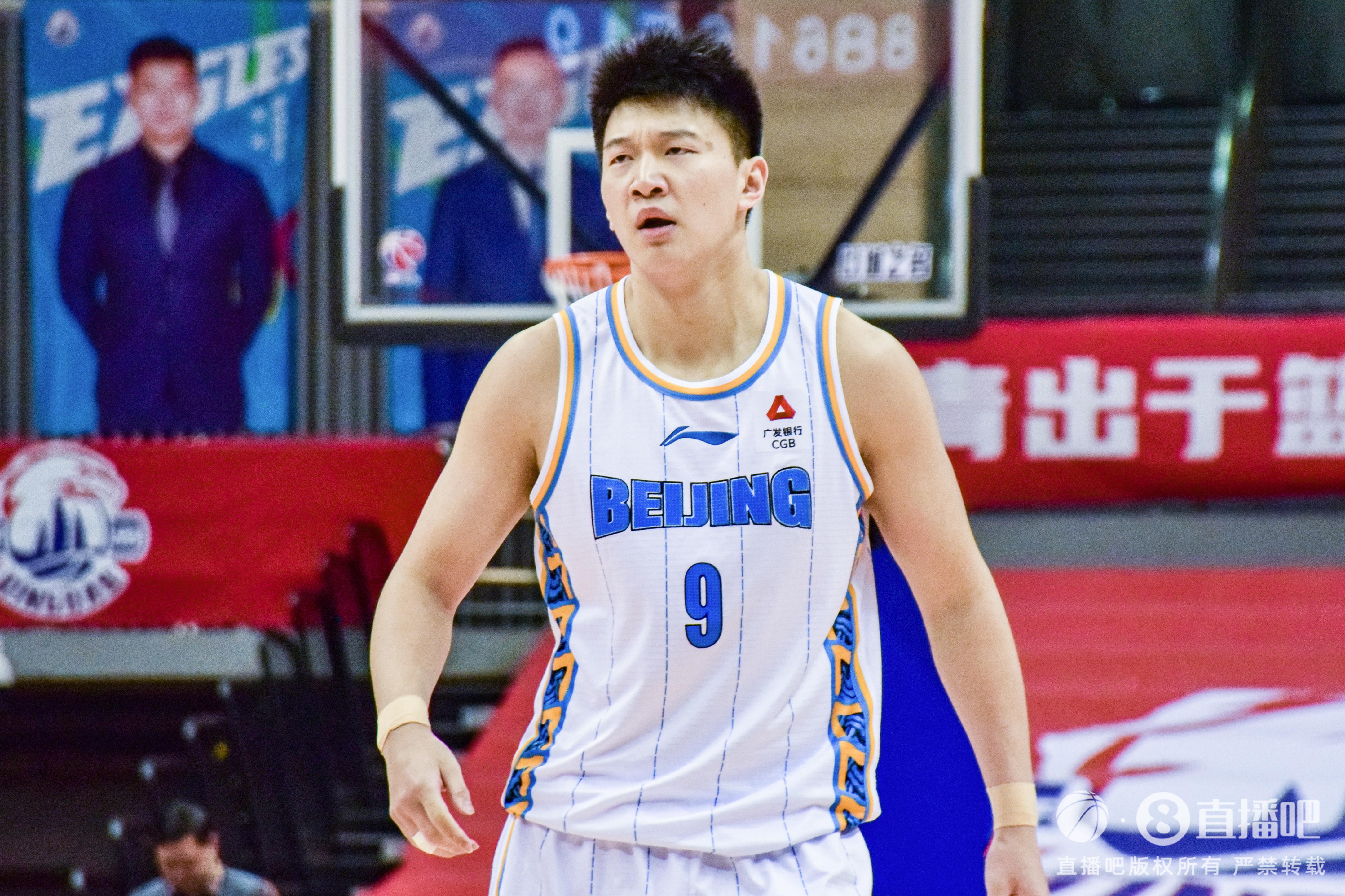  打得可以！雷蒙8中3拿10分2板1助1斷&次節(jié)單節(jié)8分 正負值+19
