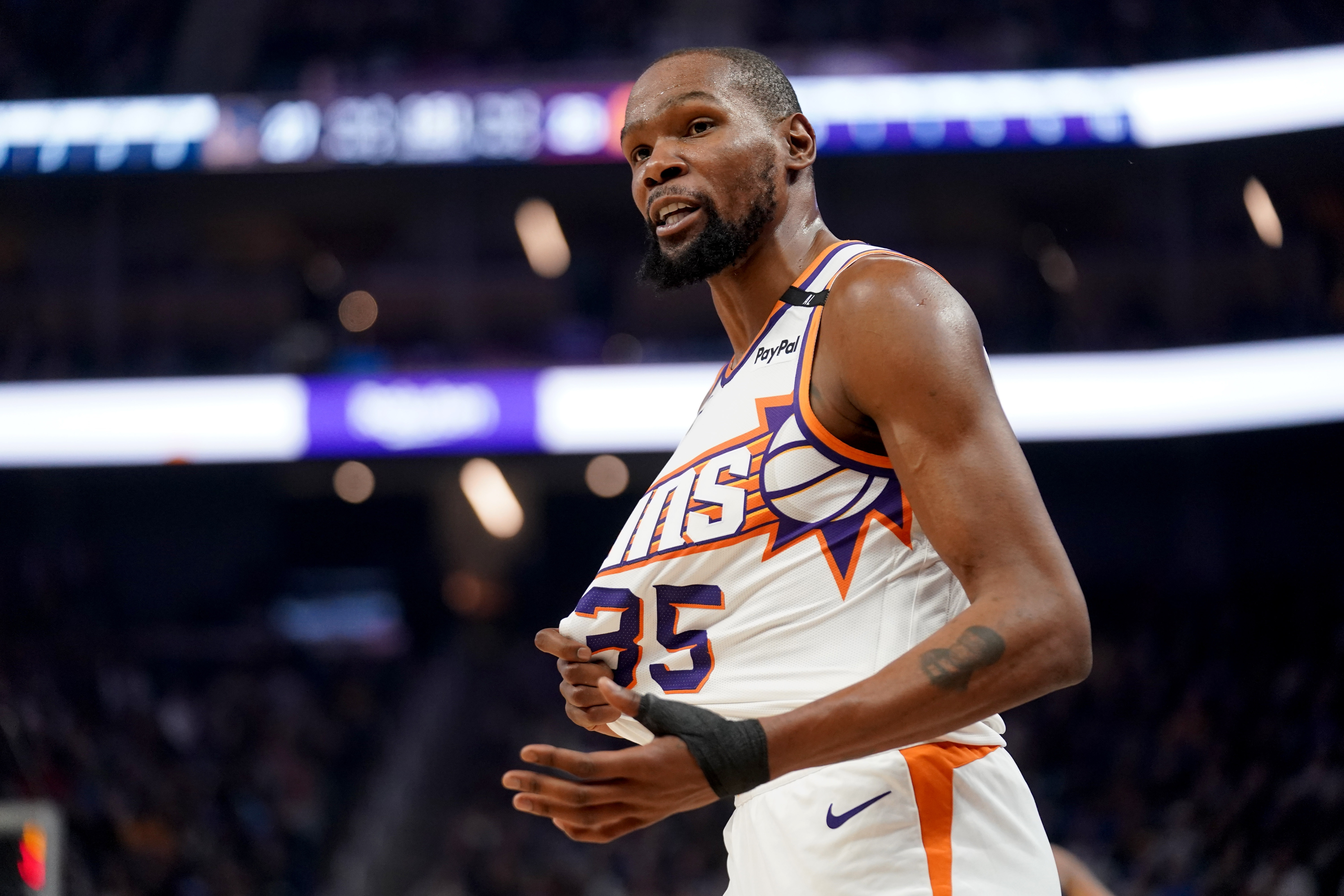  太陽更衣室有毒？KD：你只呆了五分鐘 這種說法不公平且不負(fù)責(zé)任